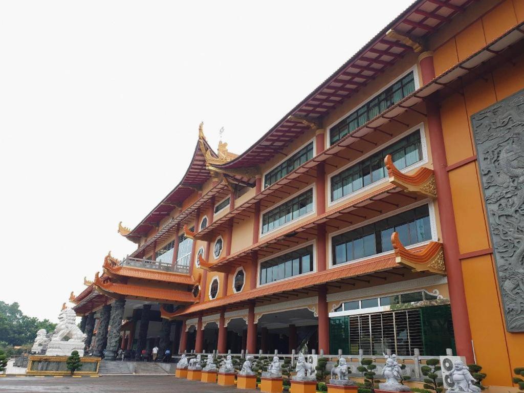 Oyo 2720 Sutomo Inn Medan Zewnętrze zdjęcie