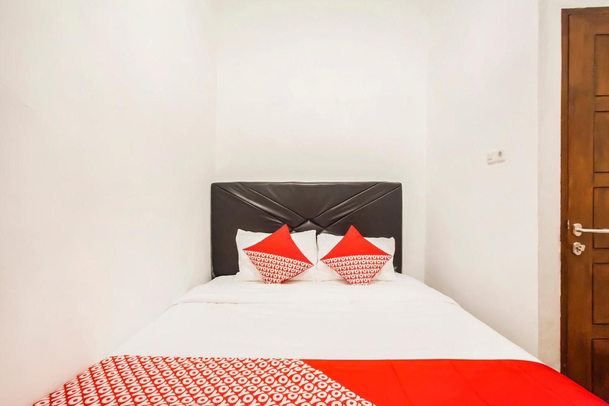Oyo 2720 Sutomo Inn Medan Zewnętrze zdjęcie