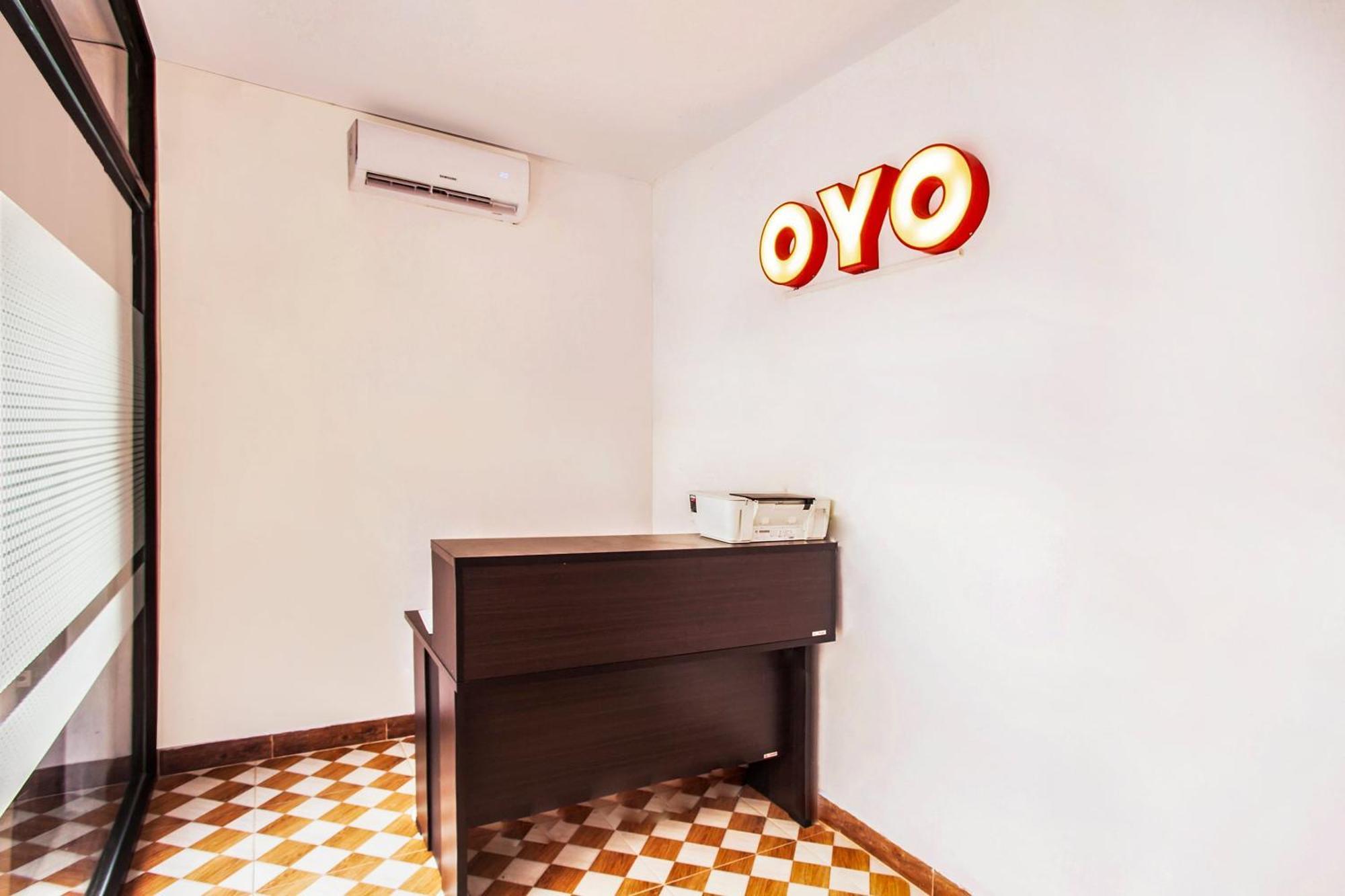 Oyo 2720 Sutomo Inn Medan Zewnętrze zdjęcie
