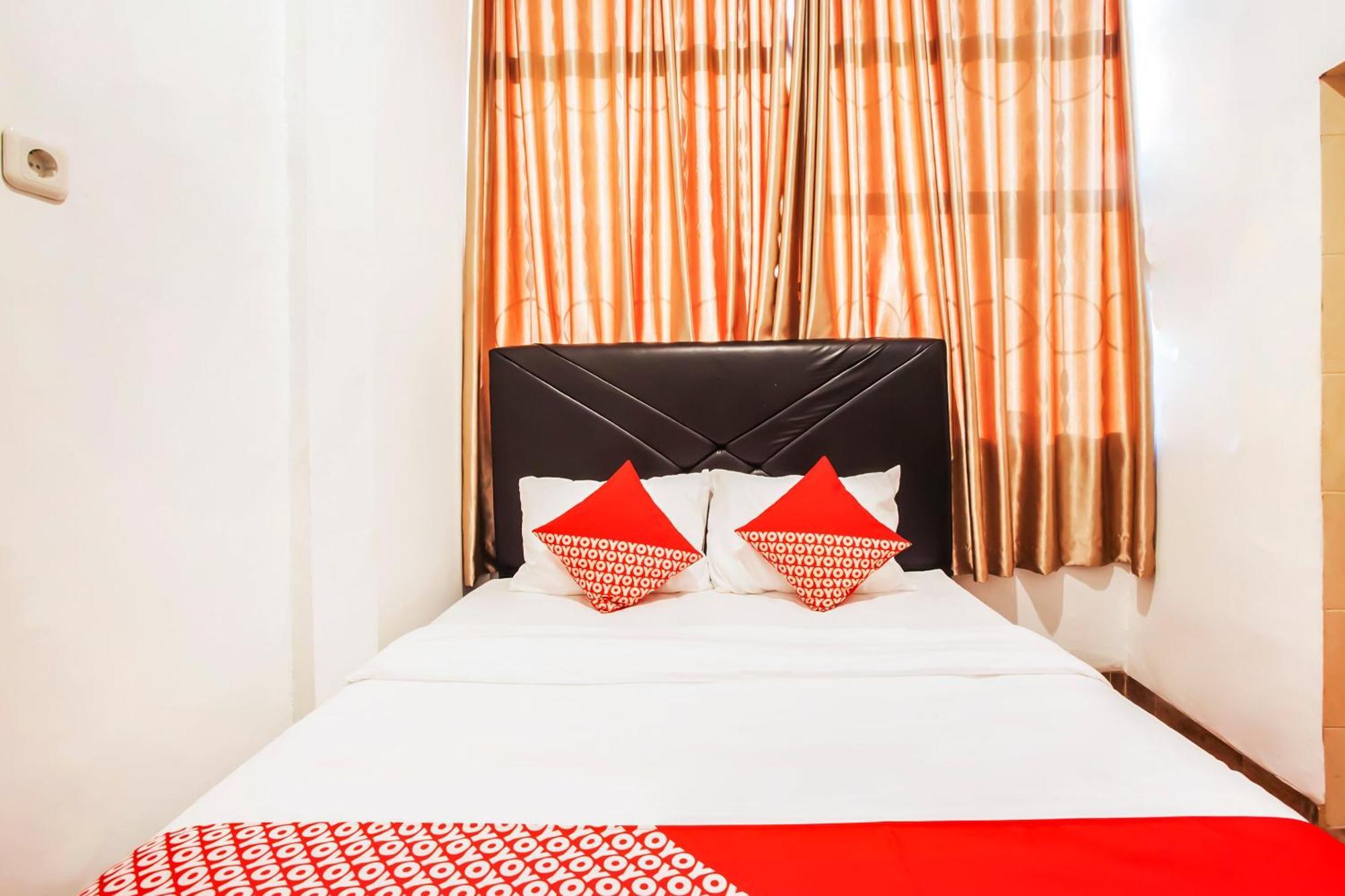 Oyo 2720 Sutomo Inn Medan Zewnętrze zdjęcie