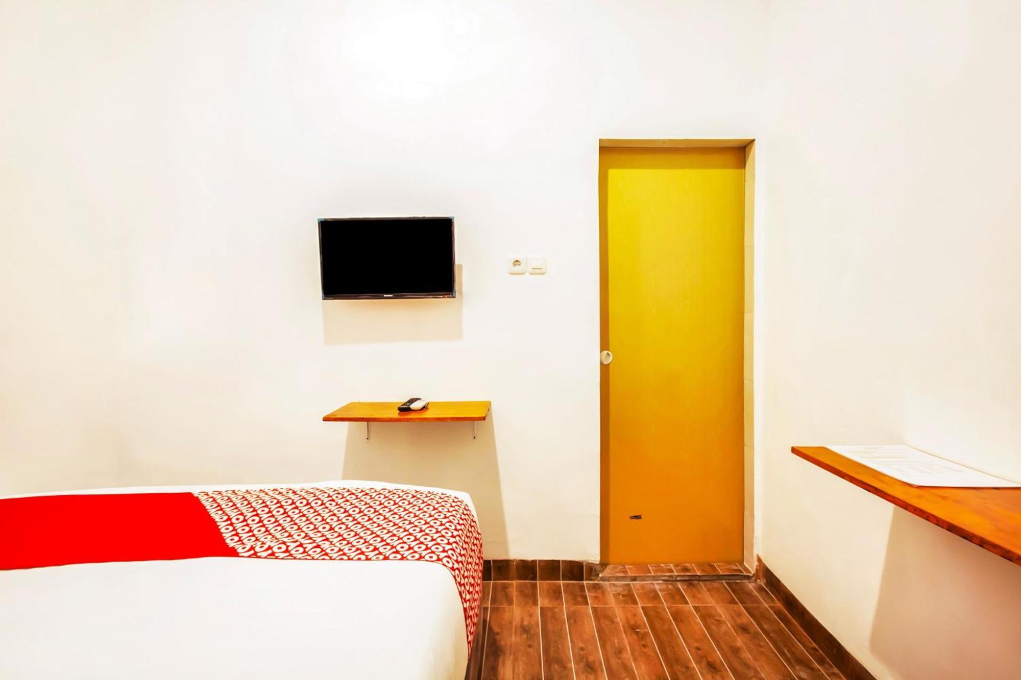 Oyo 2720 Sutomo Inn Medan Zewnętrze zdjęcie