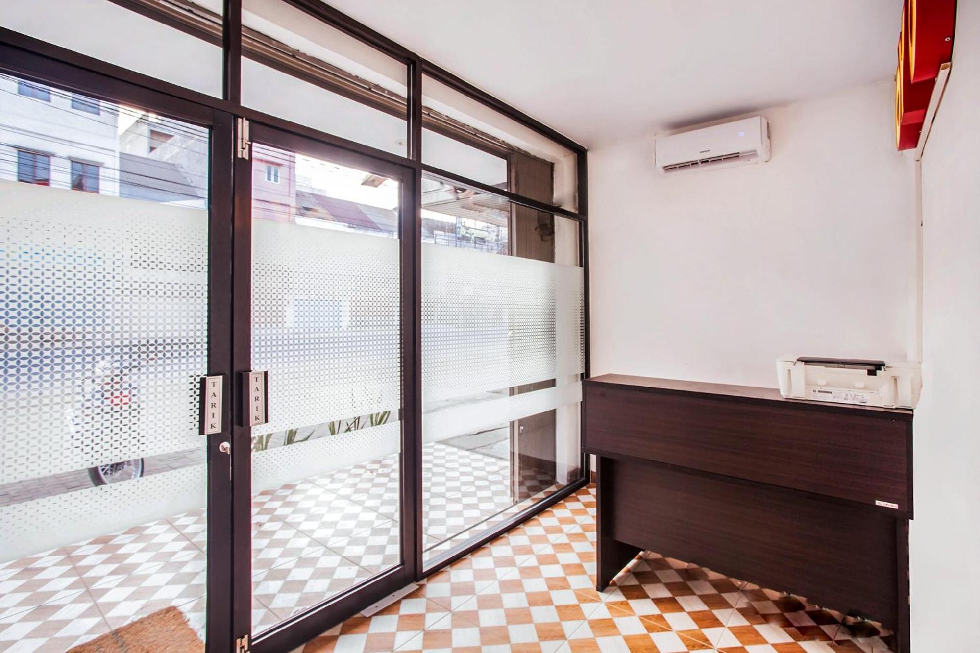 Oyo 2720 Sutomo Inn Medan Zewnętrze zdjęcie