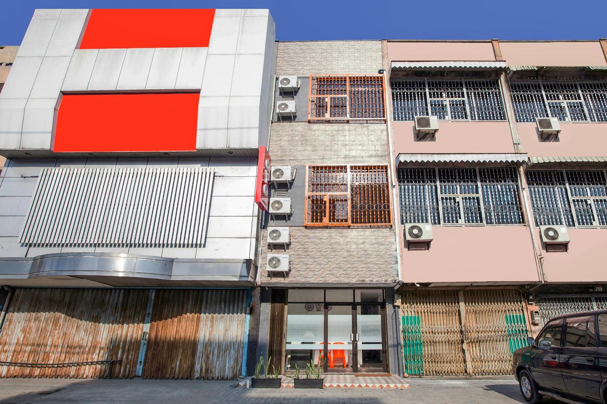 Oyo 2720 Sutomo Inn Medan Zewnętrze zdjęcie